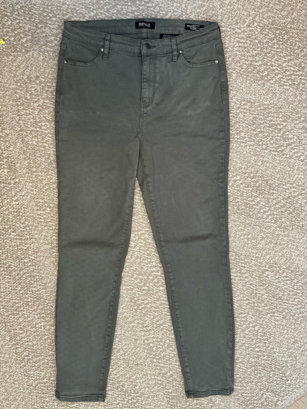 Women’s Buffalo Stretch-Skinny Jeans by David Bitton. Size 10 Olive/Sage Green